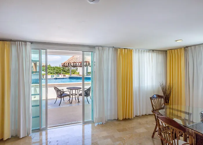 Illusion Boutique "near Beach" (adults Only)